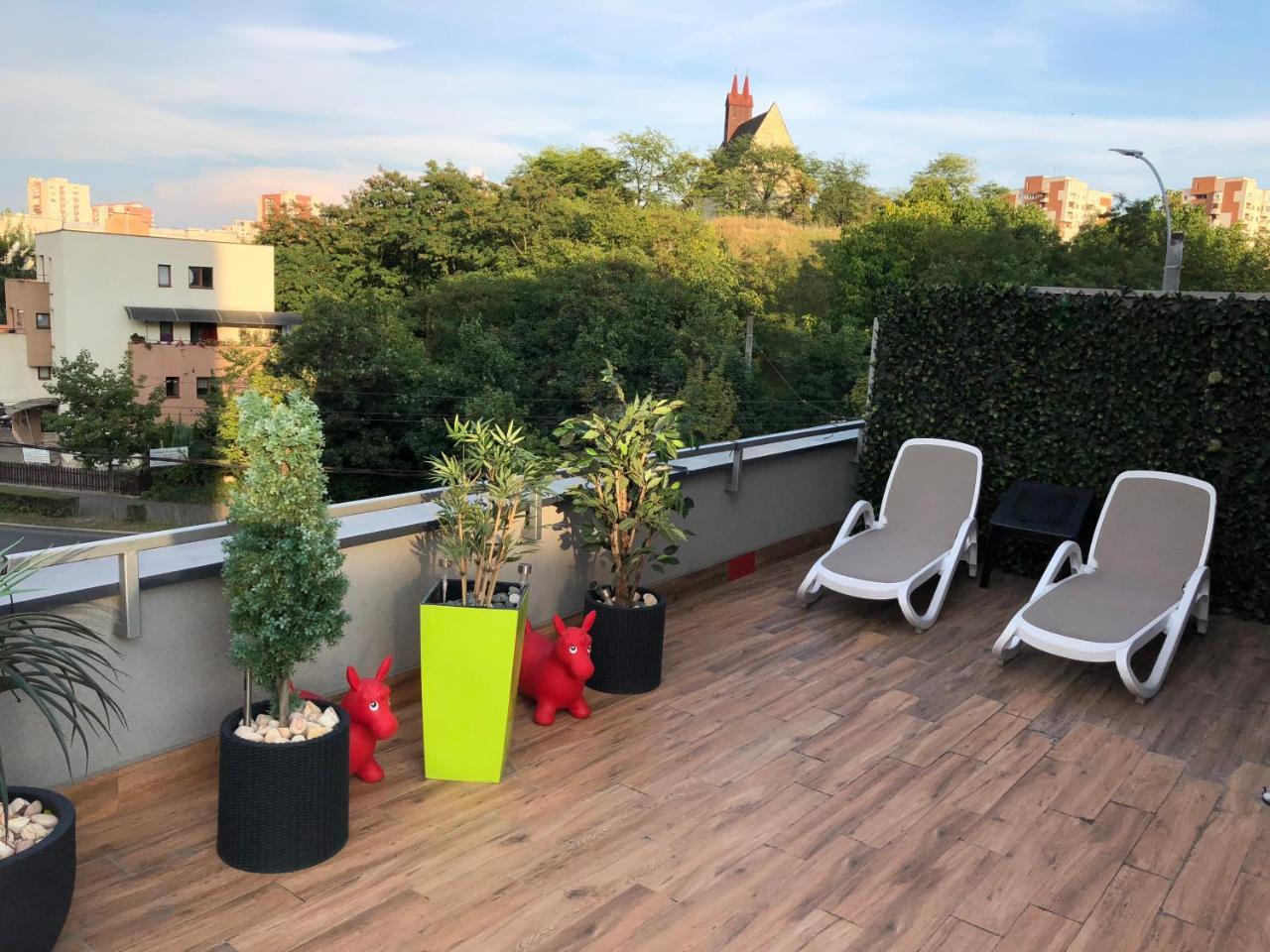 Relax Cluj Apartment And Terrace Exterior photo